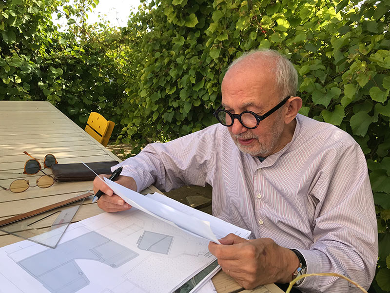 The architect Umberto Riva in La Lazzara